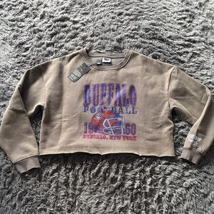 Buffalo Bills crew neck.